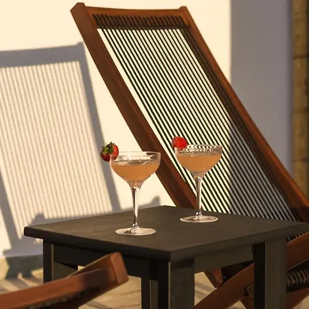 Kallia's Milos בית הארחה 4*