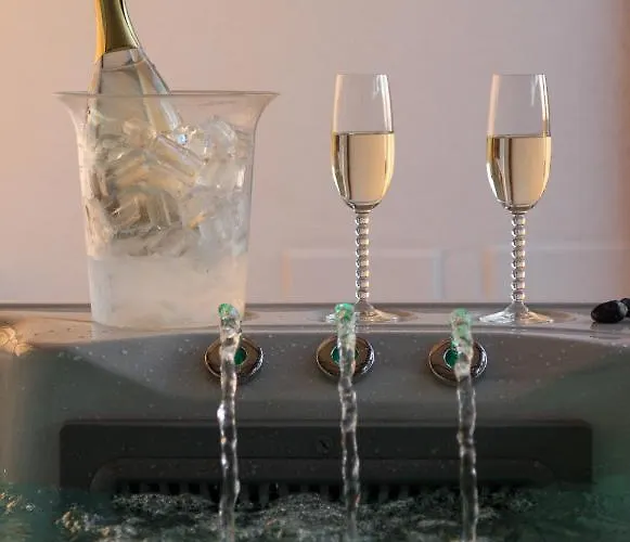 Kallia's Milos Адамас