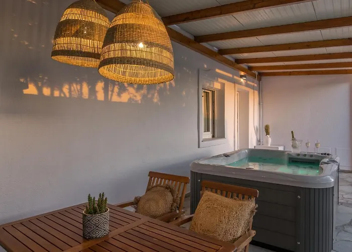 Kallia's Milos Адамас